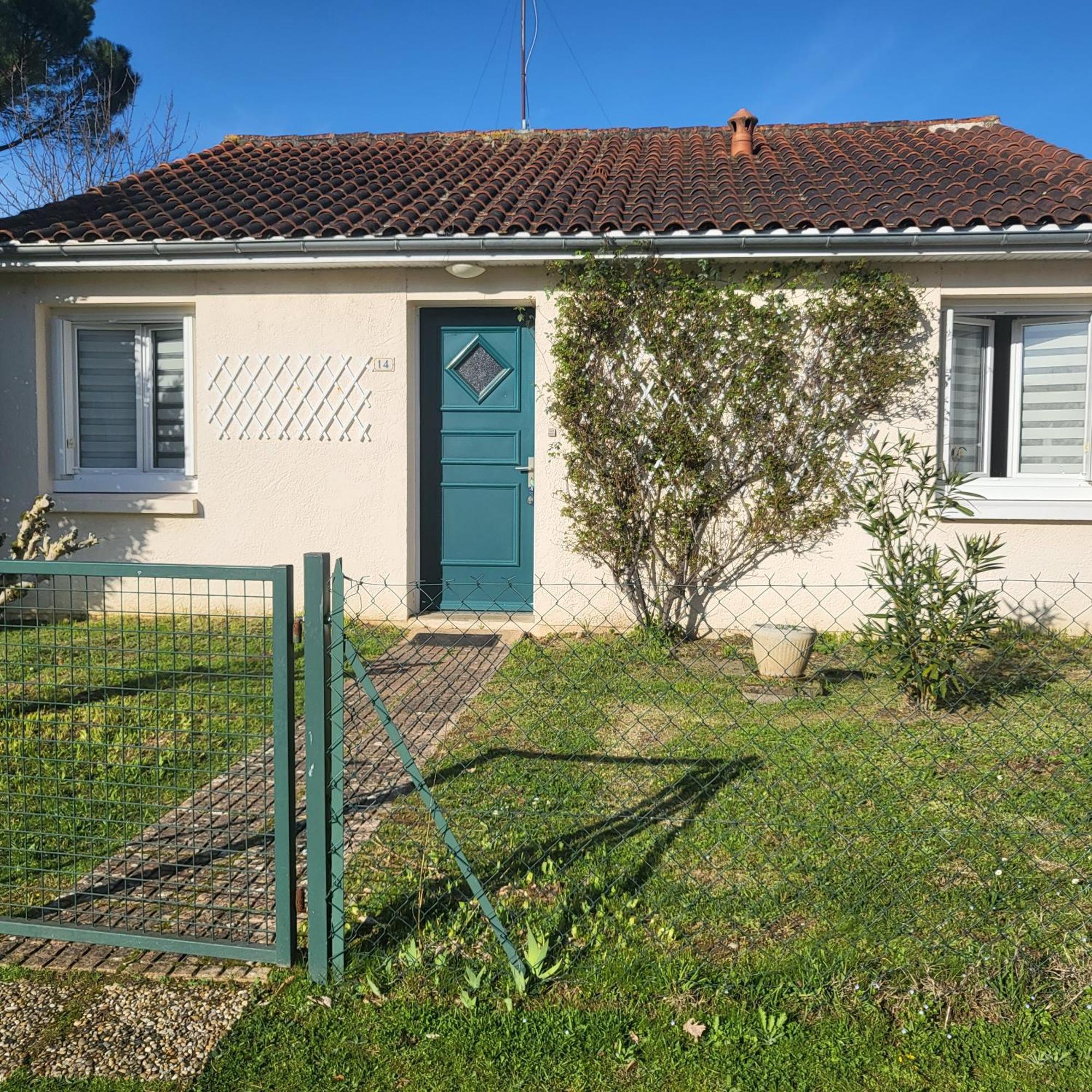 Maison De Vacances En Perigord Noir Le Buisson-de-Cadouin Esterno foto